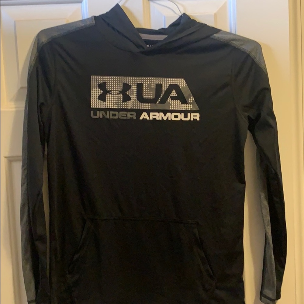 Under Armour hooded long sleeve